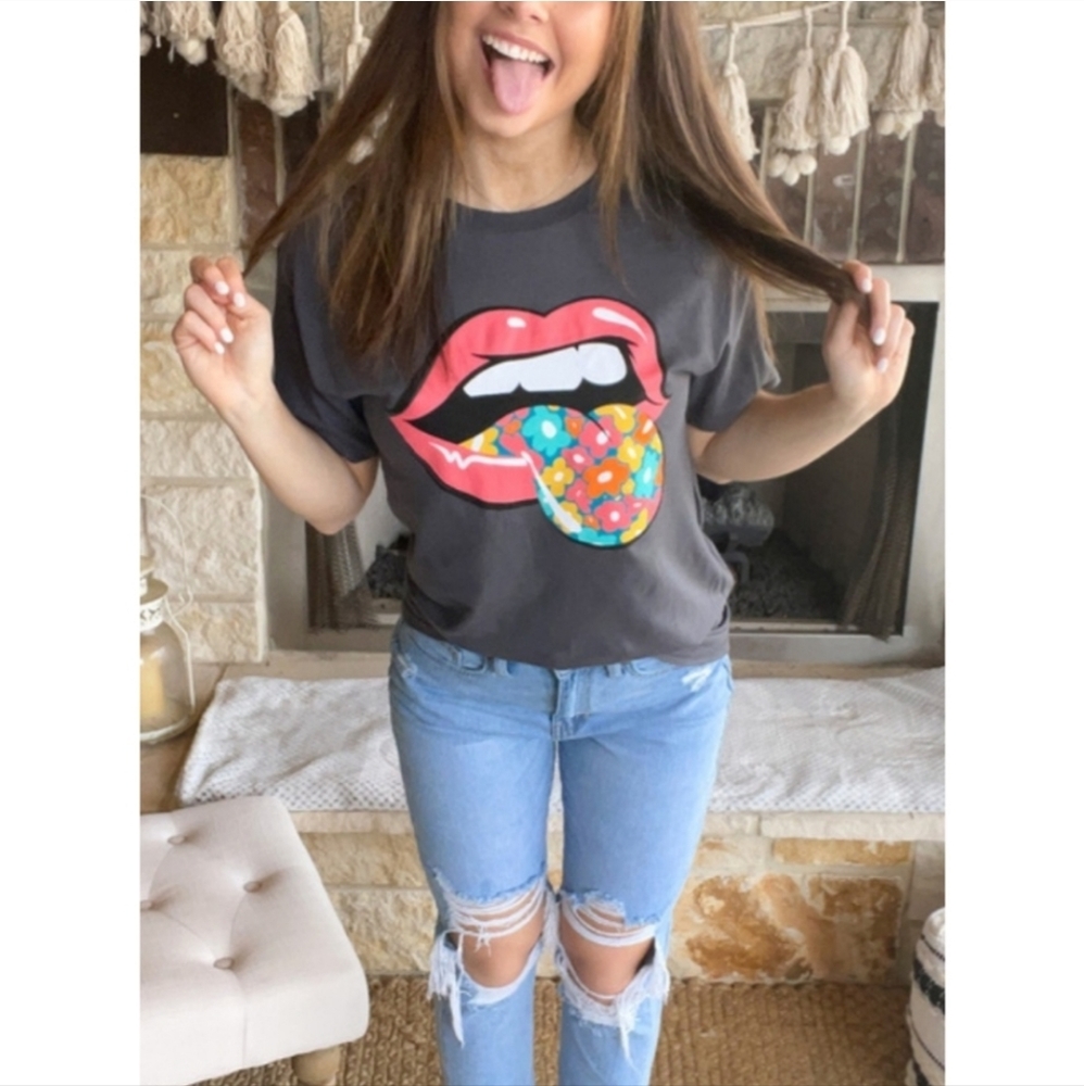 NEW Floral Lips Tee
